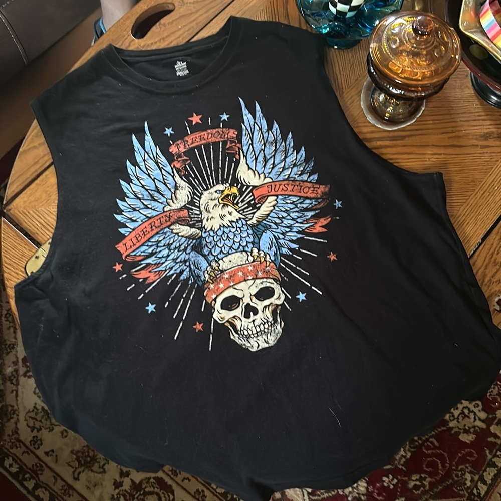 Skull Tank - Picture 2 of 11
